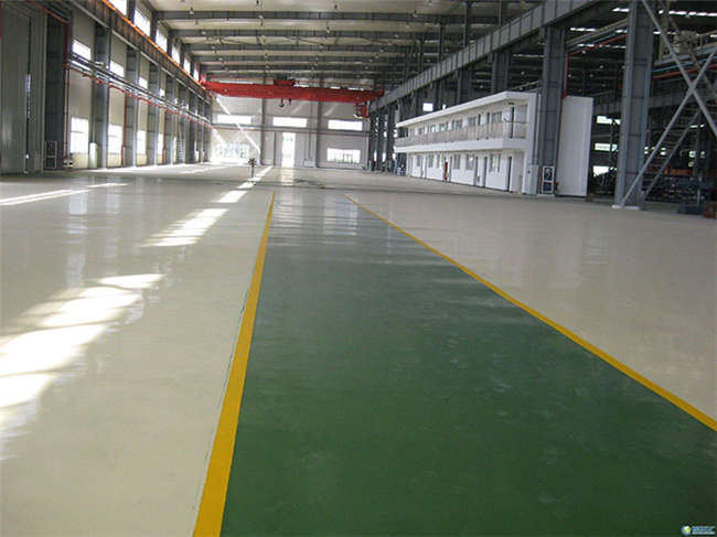 太木 環(huán)氧地坪漆，環(huán)氧地坪底漆是紅色(圖2)