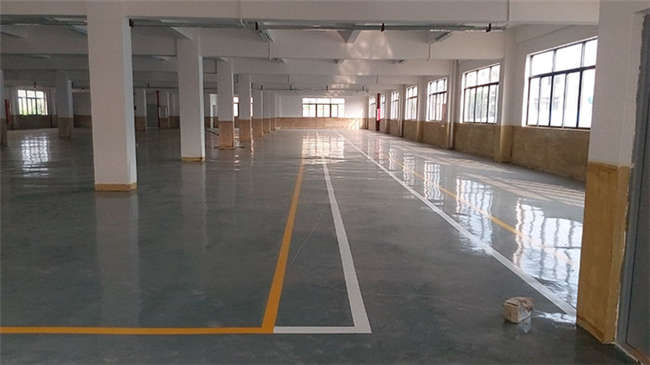 永春環(huán)氧地坪項(xiàng)目，環(huán)氧地坪平整度控制(圖3)